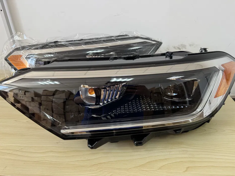 Передня фара Volkswagen Jetta 2019-2025 р, Ліва 62 фото